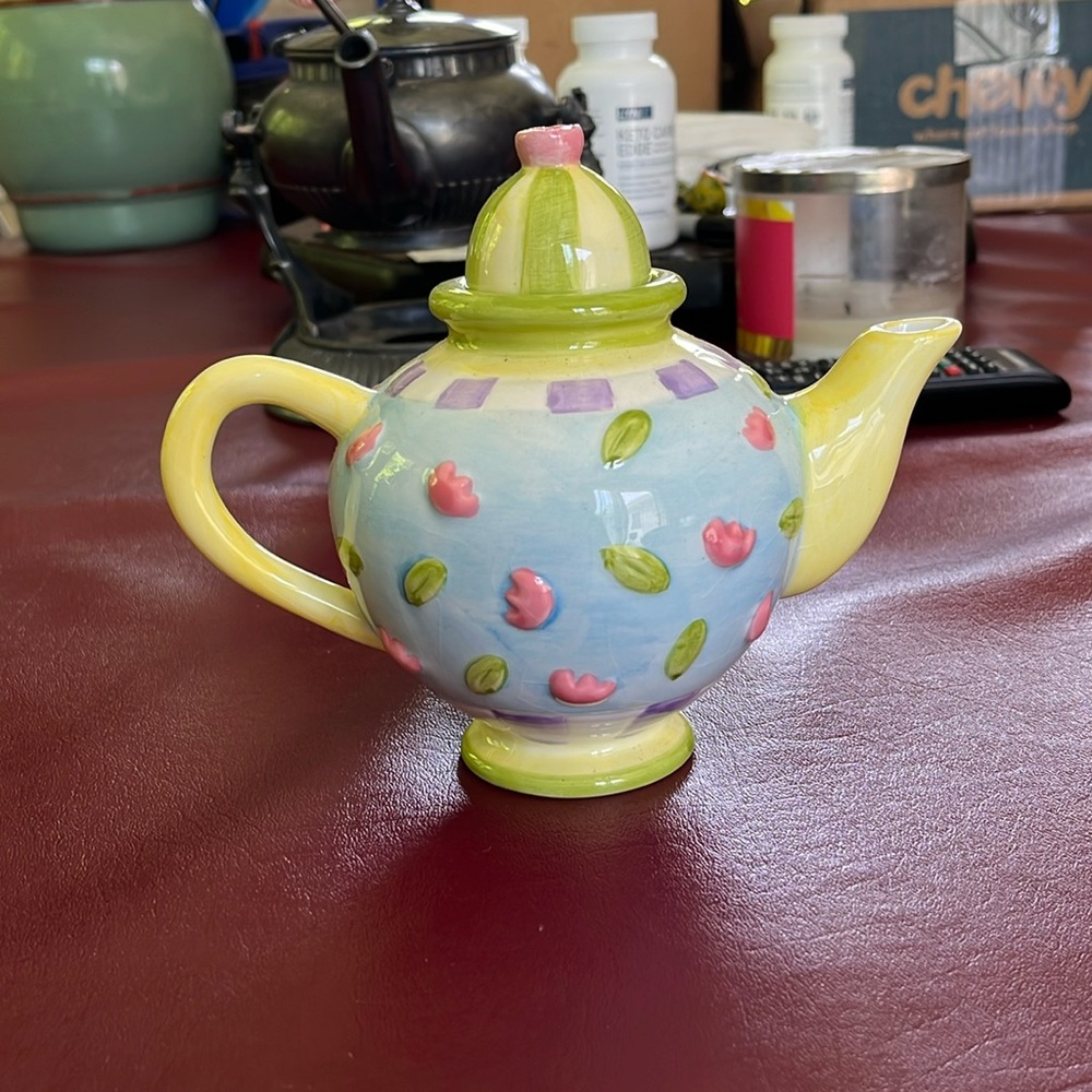 Oneida Mini Teapot